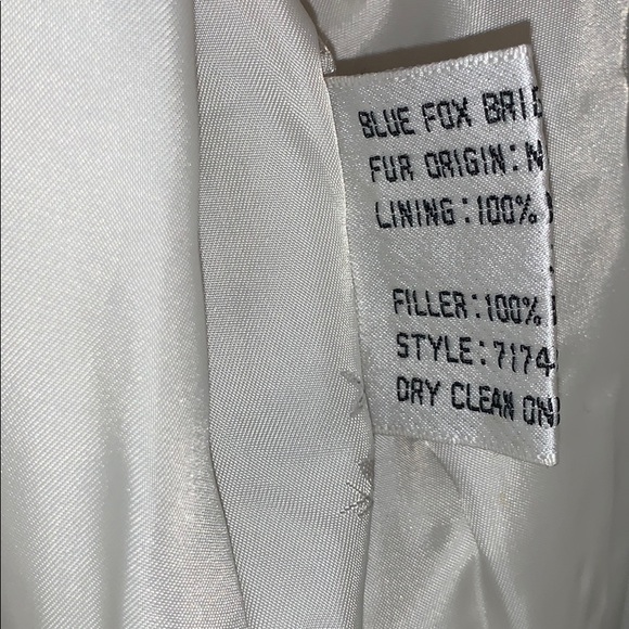 Vintage Saga Fox Fur Coat - Picture 3 of 8